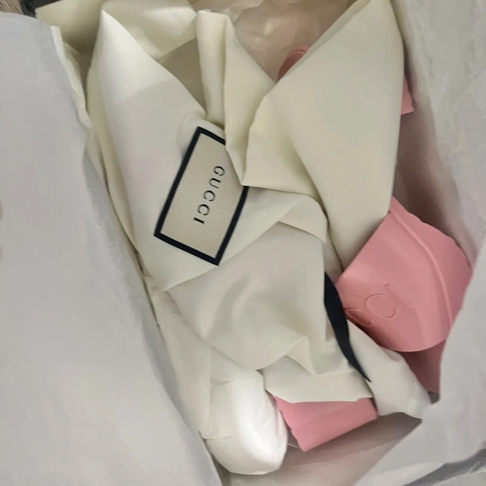 Gucci Rubber Sandals - Picture 7 of 7